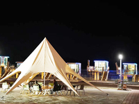 Maison capsule préfabriquée modulaire de luxe ODM pour l'extérieur à très longue durée de vie