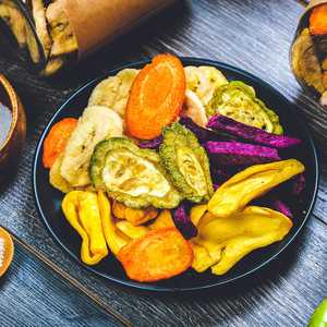 CRISPS DE FRUITS ET LÉGUMES PRÊTS À MANGER/DÉSHYDRATÉS ET CROQUANTS/ADAPTÉ AUX CHAÎNES DE SUPERMARCHÉ ET AUX ÉTIQUETTES PRIVÉES OEM - Product Image 1