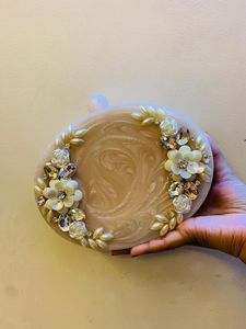 BATCH LIÉ avec Embrayage en résine de qualité standard écologique fait à la main Unique Designer Purse Luxury Best Price Decorative Design - Product Image 6