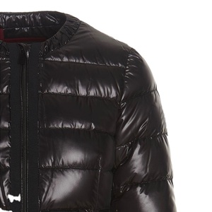 Chaquetas de invierno de diseño acolchado más vendidas para mujer con cierre de cremallera, chaqueta acolchada de diseño personalizado para mujer - Product Image 3
