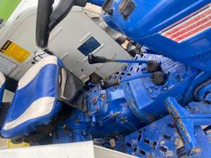 2011 Roue de tracteur Farmtrac 65 2WD d'occasion avec engrenage et composants du moteur principal 50 HP - Product Image 2