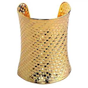 Bracelet tendance de manchette en laiton poli de style moderne et élégant - Product Image 3