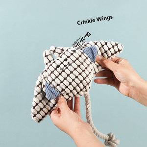 Jouet interactif en peluche en forme de poisson pour chiens et chats, avec couineur, bruit froissé et corde de traction, vente en gros - Product Image 5