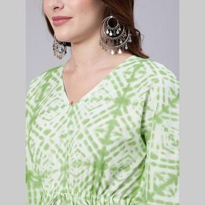 Robe kaftan en coton à imprimé tie-dye vert clair avec taille naturelle - SHKUP1208 - Product Image 6