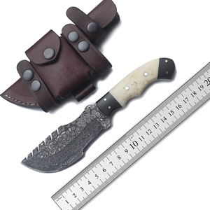 Cuchillo de caza de hoja fija de acero de Damasco hecho a mano personalizado, cuchillo de camping forjado con mango de madera de Olivo - Product Image 2