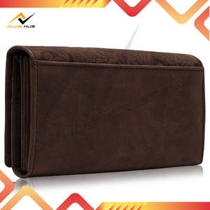 Cartera de Cuero Genuino para Mujer con Diseño Floral y Bloqueo RFID - Duradera, con Logotipo Personalizado en Color Degradado y Diseño de Transferencia Térmica - Product Image 6