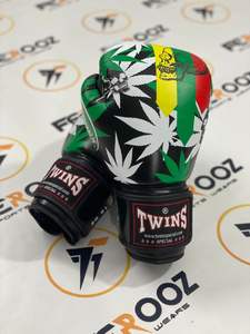 Gants de boxe personnalisés en cuir de vache véritable 2024 pour jumeaux, à lacets, pour Muay Thai, MMA, boxe, kick-boxing - Product Image 2