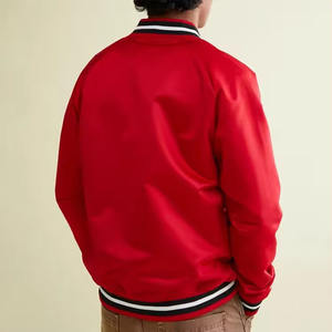 TITLISTS alta calidad al por mayor rojo púrpura bordado parches trabajo Varsity chaqueta hombres personalizado satén Letterman chaqueta de Bombardero - Product Image 3