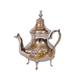 Bouilloire théière décorative de table en laiton fini argenté avec une belle cafetière en métal de conception de gravure fabriquée en Inde - Product Image 2