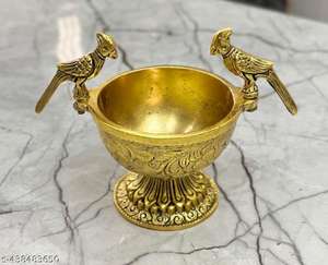 Cuenco de aluminio plateado antiguo hecho a mano con patrón floral intrincado para ocasiones especiales - Product Image 2