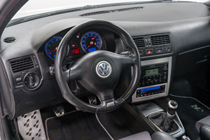 VOLKSWAGEN R32 2004 USADO, Volante a la Izquierda/Derecha - Product Image 3