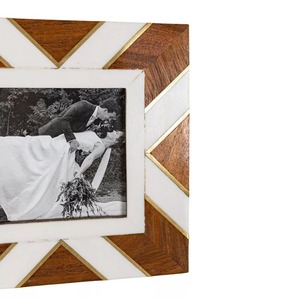 Hot Selling Modern MDF Wooden Photo <b>Frame</b> Artistic Wall Decor New Arrival <b>Picture</b> <b>Mounted</b> on Iron Wall High Demand for Home Use - Product Image 3