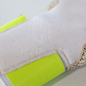 2025 gants de gardien de but professionnels gants de gardien de but en latex de haute qualité avec protection contre les chocs et conception ventilée - Product Image 3