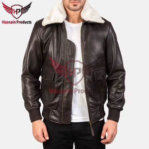 Veste de motard en cuir véritable pour hommes avec col en fourrure sur mesure Manteau en cuir à moteur original et élégant pour les cavaliers avant-gardistes - Product Image 4