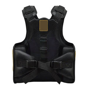 Protection Thoracique en Cuir Durable pour l'Entraînement – Conçue pour l'Absorption des Chocs, Respirante, Légère, Confortable et Mobile - Product Image 6