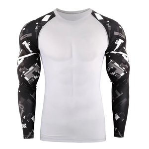 Camiseta de Compresión Sublimada al por Mayor para Mujer, Protección Solar UPF50+, Spandex/Poliéster, Personalizada - Product Image 5