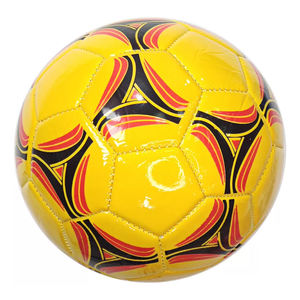 Ballons de football en PVC hautement personnalisés ballons de football de style unique tendance produit thermoscellé du Pakistan à vendre - Product Image 2