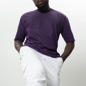 T-shirt anti-boulochage surdimensionné unisexe 100% coton de haute qualité Logo d'impression et de broderie numérique personnalisé pour hommes - Product Image 3