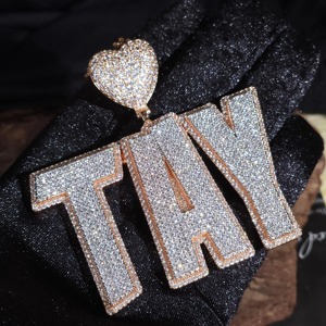 Collar con Colgante de Corazón con Iniciales, Chapado en Oro con Diamantes de Imitación VVS, Estilo Hip Hop, para Hombre, a Bajo Precio - Product Image 2