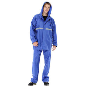 Traje de lluvia impermeable personalizado con material transpirable a prueba de viento y Capucha ajustable diseñado para actividades al aire libre y pesadas - Product Image 3