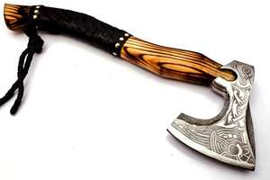 Hacha Vikinga Hecha a Mano de Acero con Alto Contenido de Carbono, Grado Industrial, con Funda de Cuero para Acampar, Uso Diario al Aire Libre y Supervivencia - Product Image 3