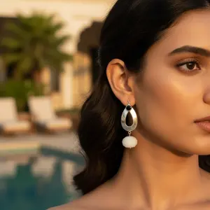 Boucles d'oreilles en argent 925 pour femmes avec pierre en moissanite blanche, bijoux élégants - Product Image 1