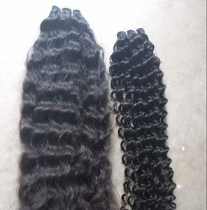 Extensions de cheveux indiens Remy à ondulation lâche, double trame, volume naturel, bouclés, qualité supérieure, qualité salon, en vente - Product Image 5