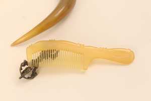 Peigne à cheveux en corne fait à la main professionnel, lisse, poli, anti-frisottis, pour le coiffage en salon, soin des cheveux - Product Image 3