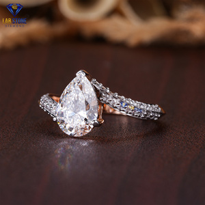 Lab-Stone 2.12 TDW Bague en or blanc avec diamant taillé poire et rond Élégance classique Couleur EF-VS - Product Image 2