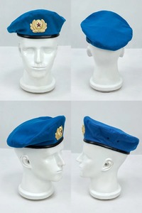 Boina de Lana Azul Estilo Soviético Vintage M69/M88, Emblema Metálico, Insignia de Paracaidista Ruso, Accesorios Auténticos - Product Image 3