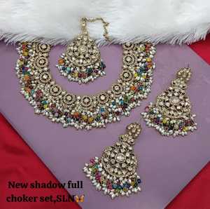 Diseño de flores impresionante hecho a mano Zirconia cúbica moda india gargantilla joyería collar con pendiente y Mangtika conjunto para mujer - Product Image 3