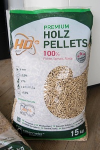 Fabricante de Pellets de Biomasa A1, Pellets de Madera de Pino de 6mm en Venta, Bolsas de 15KG, Precios Europeos, Envío Económico a Todo el Mundo - Product Image 2