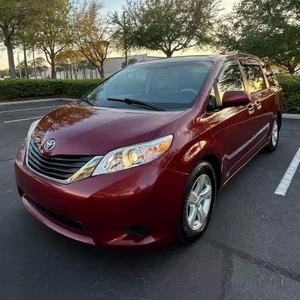 TOP NOTCH Toyota Sienna LE d'occasion 2014 - Product Image 2