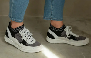 Wypex รองเท้าผ้าใบน้ำหนักเบาสำหรับผู้ชาย-ดีไซน์ระบายอากาศได้ดีคุณภาพสูงเหมาะสำหรับกีฬาและสไตล์ในชีวิตประจำวัน - Product Image 4