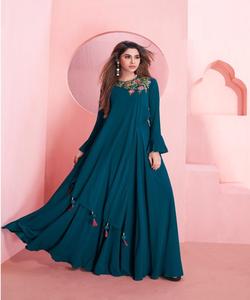 Vestido Largo Exclusivo de Diseñador en Algodón y Seda, Venta al Por Mayor a Bajo Precio, Fabricación de Prendas Étnicas de Surat, Gujarat, Alphanumero - Product Image 6