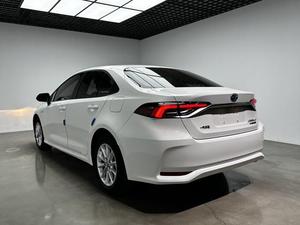 MEILLEURE OFFRE VÉHICULE D'OCCASION 2022 Dual-Hybrid 1.8L E-C V T E-lite Edition Hybride Cinq Places Cuir Foncé R/16 Automatique - Product Image 3