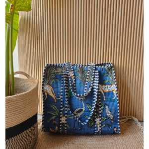 Sac fourre-tout Jungle Joy moyen bleu océan avec fermeture éclair, résistant à l'eau, décoration brodée, doublure en polyester - Product Image 2