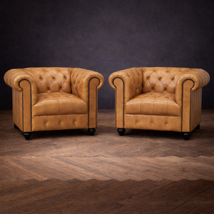 Canapé Chesterfield en cuir véritable fait main avec rembourrage en mousse |   Fauteuil vintage moderne du milieu du siècle, une place, avec pieds en bois, pour salon ou villa - Product Image 1