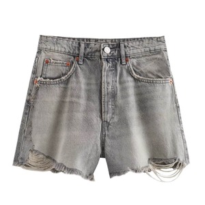 Shorts en jean droits vintage tendance et polyvalents, nouvelle collection printemps-été 2025, avec détails perforés et effilochés, livraison rapide - Product Image 6