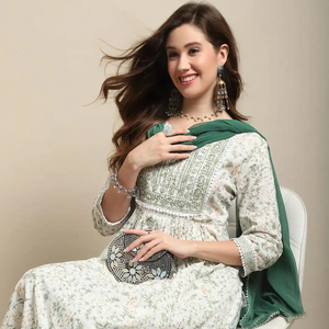 Nous apportons la plus étonnante et belle collection KURTI PANT AVEC DUPATTA - Product Image 1