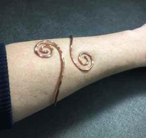 Stylish Design Cute Butterfly Pearl Beaded <b>Magnetic</b> Cuff <b>Bracelet</b> for Women's Wedding Occasion Handmade - Product Image 2