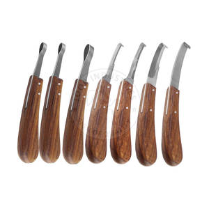 Ensemble de couteaux à sabot pour les tâches de nettoyage et de coupe des sabots d'animaux Ensemble de couteaux à sabot multi-pièces pour le maréchal-ferrant et le bétail - Product Image 1