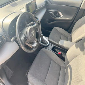 Toyota Yaris Cross Hybride Business Edition LED 2023 Meilleure Vente Voiture de Luxe Électrique/Essence Boîte Automatique 68kW 92CV - Product Image 4