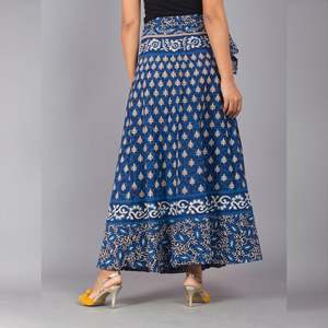 Falda Maxi Azul con Estampado Étnico, Falda Midi Plisada Envolvente de Chifón Suave y Transpirable con Estampado Digital, Ideal para Danza del Vientre - Product Image 3