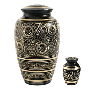 Nueva Urna Funeraria de Metal con Diseño Elegante y Atractivo para Cenizas Humanas, Hecha a Mano, Negra, Brillante y Pulida - Product Image 1