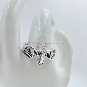 Anillo artesanal de plata 92,5 Earthborn Design - Product Image 1