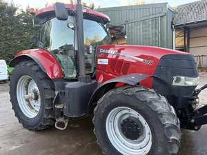 Tractor de Ruedas Puma 215 de 2013 con Motor de 80HP y Caja de Cambios con Bomba, Motor y Rodamientos en Venta - Product Image 3