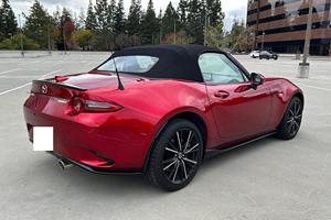 <span class=keywords><strong>Mazda</strong></span> MX-<span class=keywords><strong>5</strong></span> <span class=keywords><strong>Miata</strong></span> Grand Touring 2024 Súper Limpio, Listo para Enviar - Product Image 3