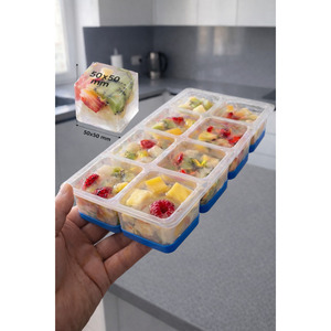 Moule à glaçons carré en plastique bleu de 50x50 mm, lot de 8, grand format, antiadhésif, facile à démouler, sans BPA, compatible lave-vaisselle, design sportif, pour boissons - Product Image 1