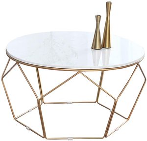 Petite table basse élégante avec dessus en marbre et pieds en fer doré pour l'ameublement d'une table d'appoint de salon chic à prix raisonnable - Product Image 4